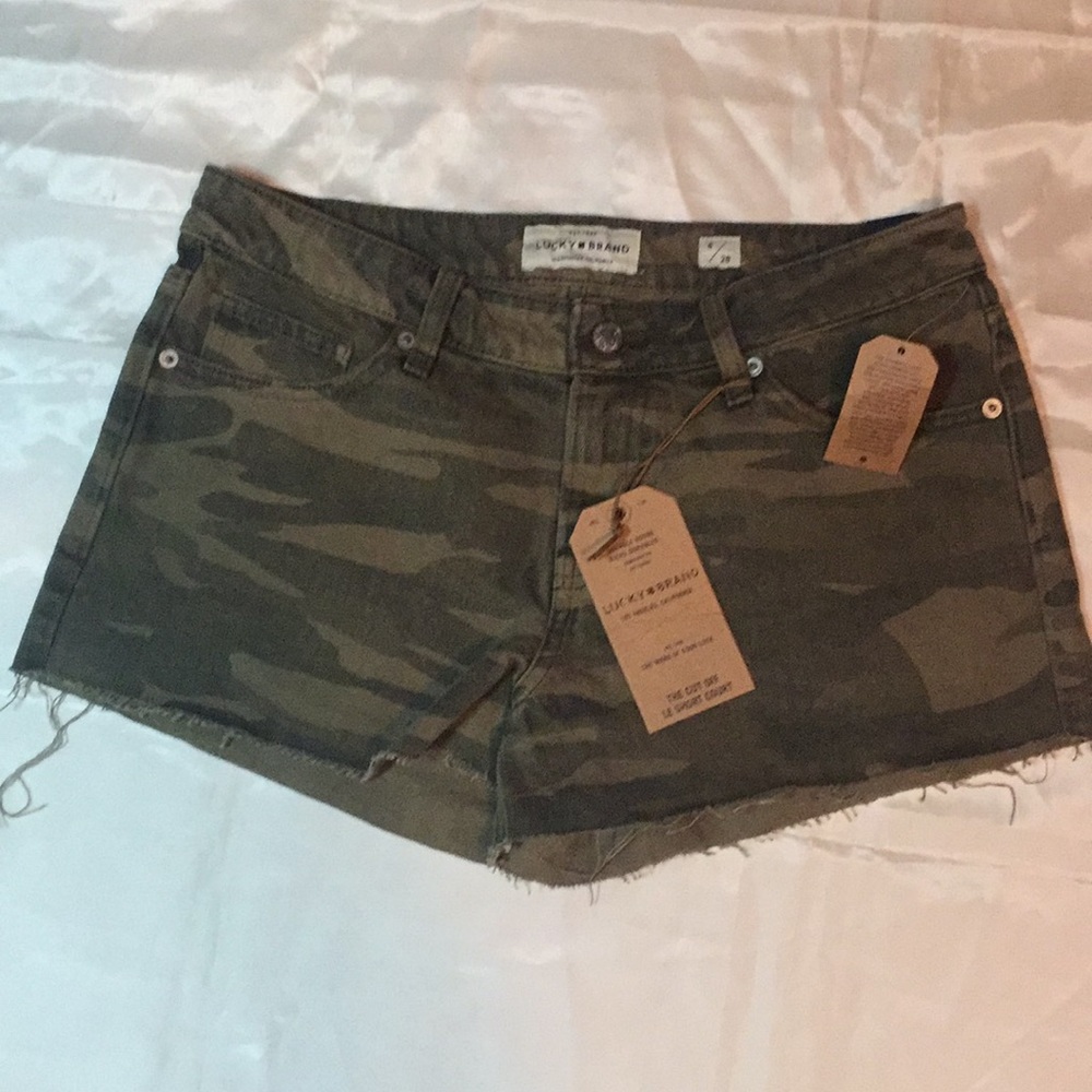 NWT Lucky Brand cut off shorts camouflage  size 6